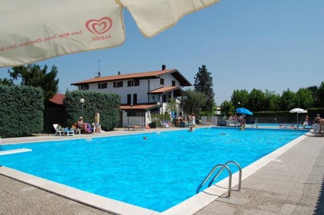 Campeggio Trevisago Iris Park Moniga del Garda Номер фото
